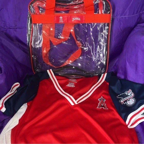 Angels baseball jersey women’s comes with bag - Picture 3 of 3